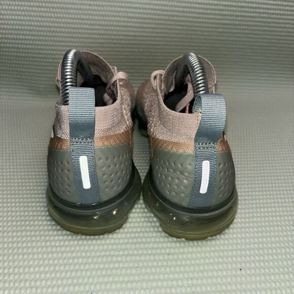 Nike Air Vapormax Flyknit 2 Shoes Womens Size 7.5 942843-203 Rose Gold Bio Beige - Picture 4 of 9